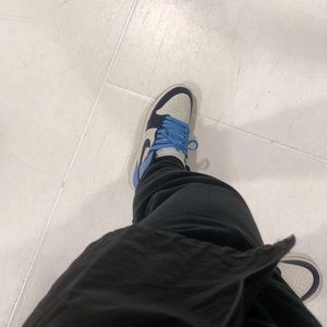 Meet your Posher, Avery